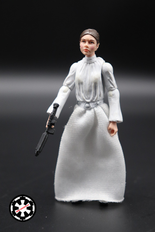 Princess Leia Organa (Medical Frigate) Star Wars The Legacy Collection 2009