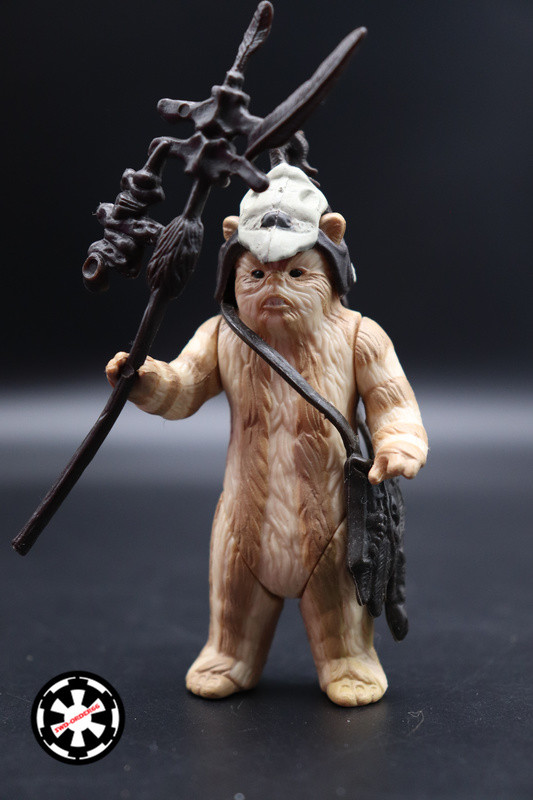 Logray (Ewok Medicine Man) Star Wars 1983 vintage