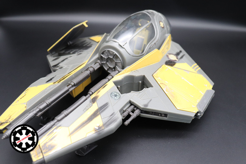 Anakin's Jedi Starfighter Star Wars Revenge Of The Sith Collection 2005 aile cassée