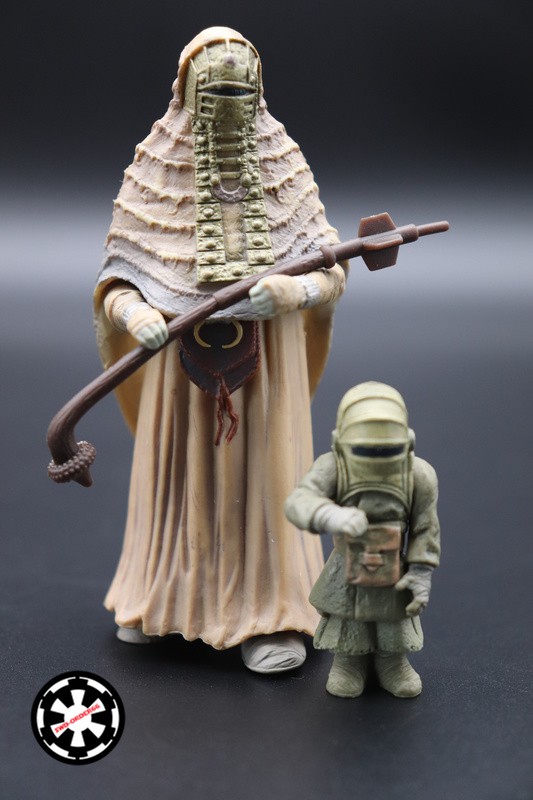 Tusken Raider With Tusken Raider Child Star Wars SAGA 2002