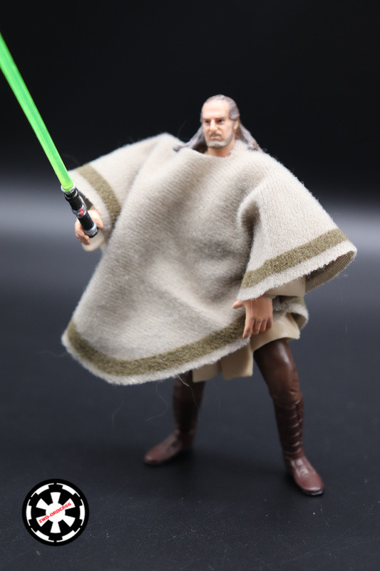 Qui-Gon Jinn (Mos Espa Disguise) Star Wars Power Of The Jedi 2000