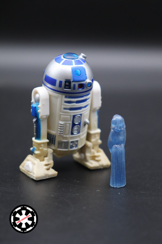 R2-D2 (With Princess Leia Hologram) Star Wars Power Of The Force 2 2000